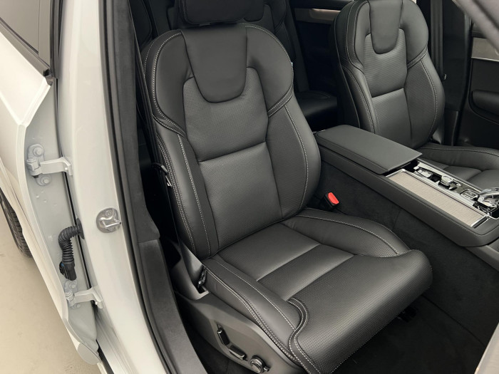 Volvo XC90 T8 AWD RECHARGE DARK ULTRA AUT