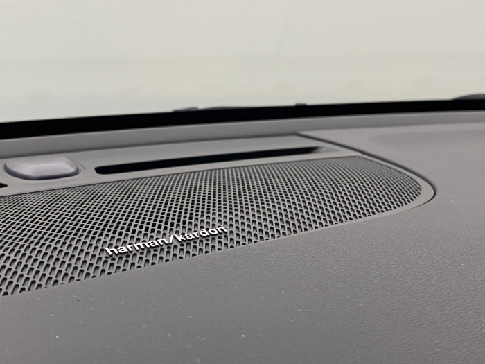 Volvo XC40 B3 DARK PLUS AUT CZ