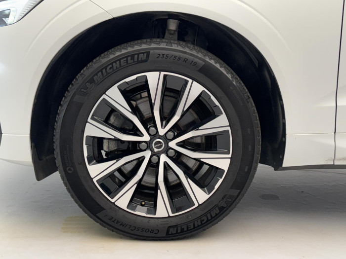 Volvo XC60 B4 AWD DARK PLUS AUT