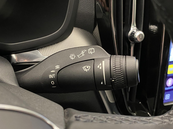 Volvo V60 T8 AWD RECHARGE DARK PLUS CZ