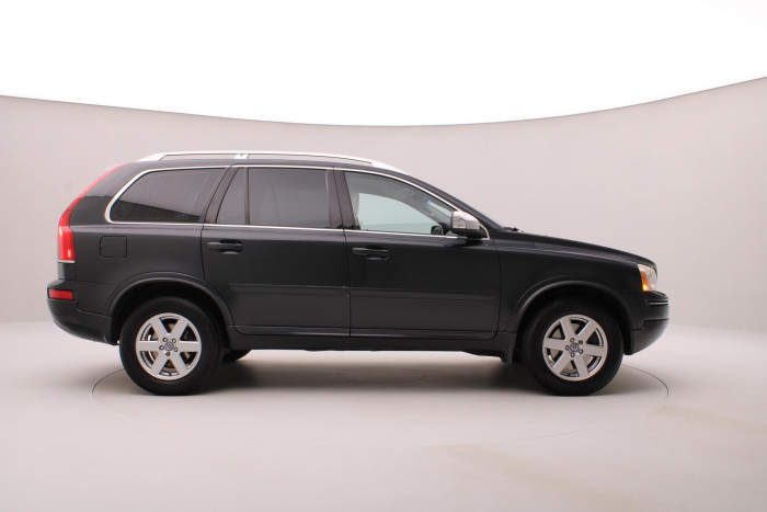 Volvo XC90 2.4 D5 AWD SUMMUM AUT 7 míst 2.4 d Summum
