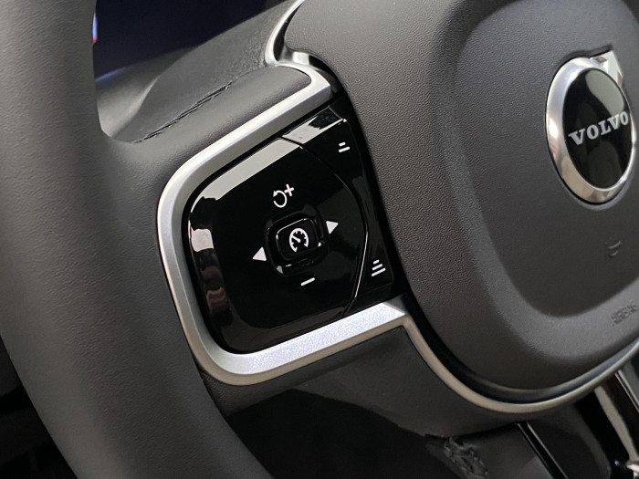 Volvo XC90 T8 AWD RECHARGE DARK PLUS 7m