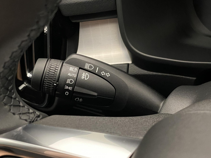 Volvo XC40 B4 AUT PLUS BLACK EDITION