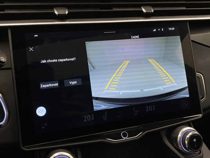 Lynk & Co 01 PHEV DCT AUT 1.maj