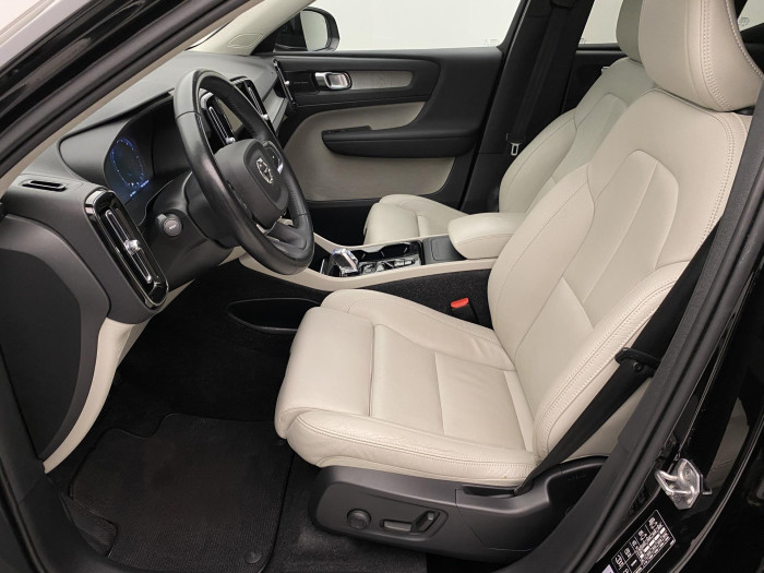 Volvo XC40 D4 AWD INSCRIPTION AUT CZ 2.0 d