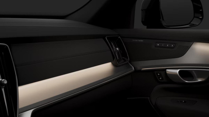 Volvo XC90 B5 AWD BLACK EDITION PLUS 7