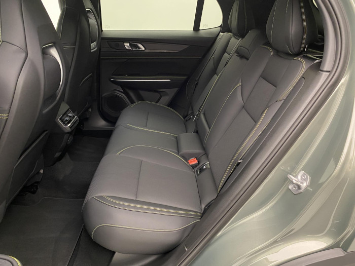 Lynk & Co 01 01 MORE PHEV