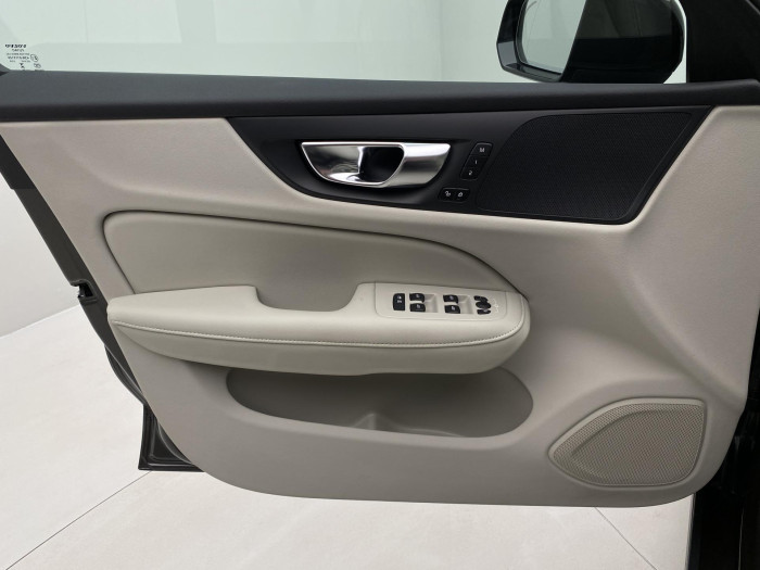 Volvo S60 B5 AWD DARK PLUS AUT CZ