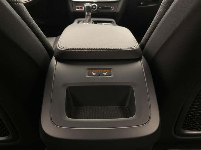 Volvo V90 D5 AWD MOMENTUM AUT 2.0 d Momentum