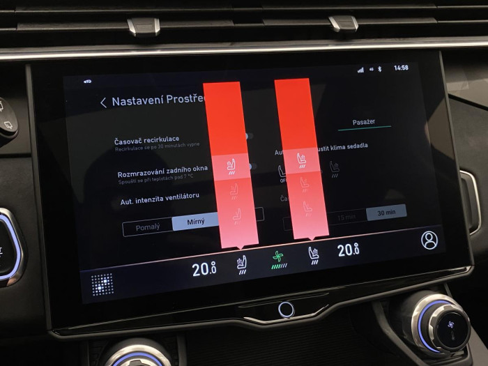 Lynk & Co 01 PHEV DCT AUT REZERVACE