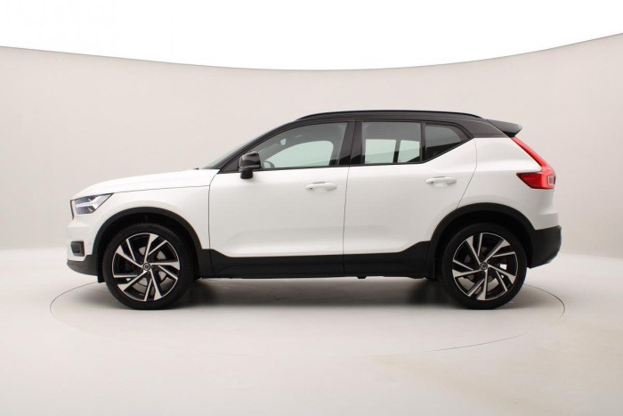 Volvo XC40 D4 AWD R-DESIGN REZERVACE 2.0 d