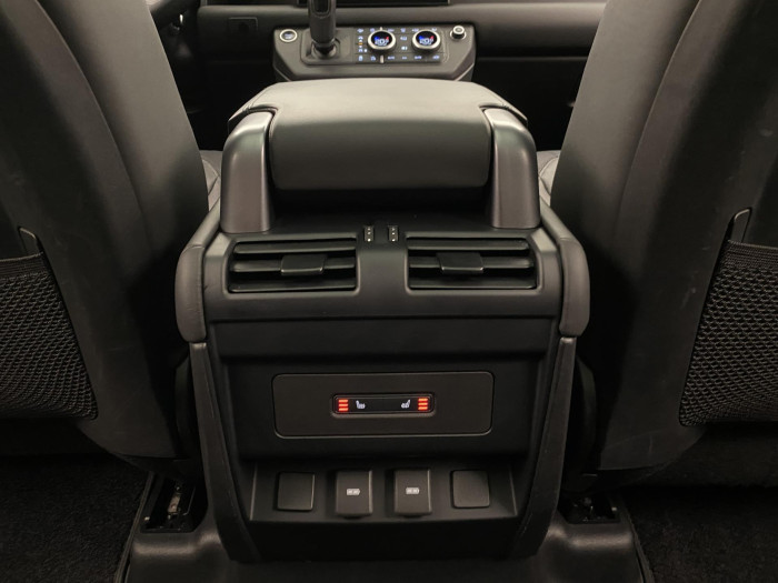 Land Rover Defender 110 P400 X-DYNAMIC HSE AWD CZ 3.0 Dynamic