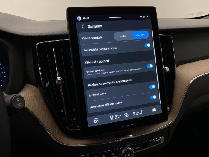 Volvo XC60 B5 AWD AUT DARK PLUS