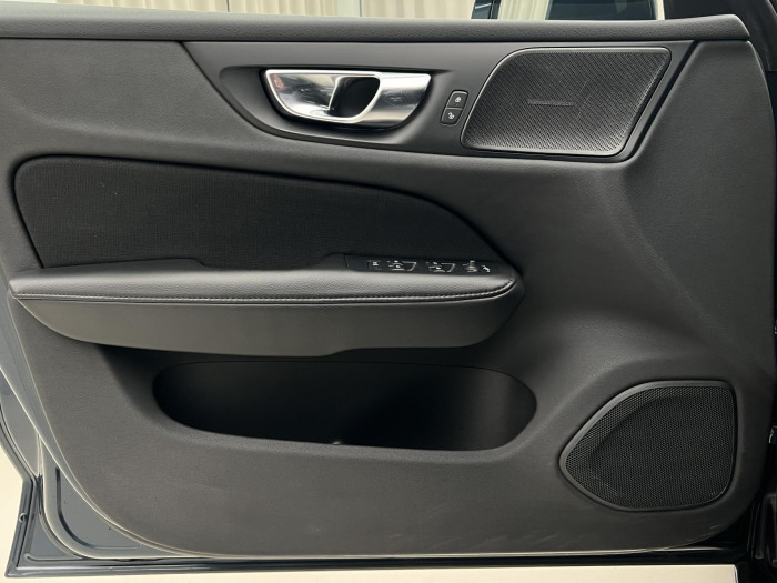 Volvo V60 B4 MOMENTUM AUT 2.0 Momentum