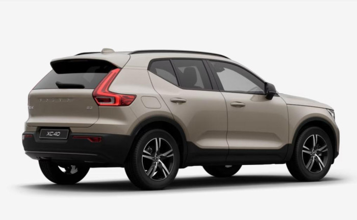 Volvo XC40 B3 AUT DARK PLUS