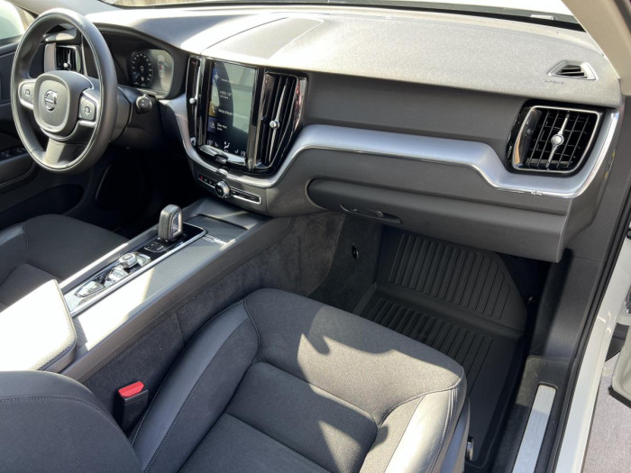 Volvo XC60 B4 AWD MOMENTUM Aut 1.maj. 2.0 Momentum