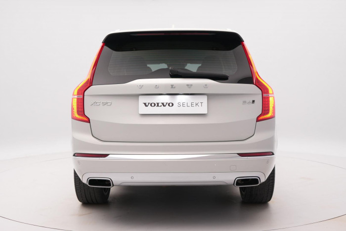 Volvo XC90 B6 AWD INSCRIPTION REZERVACE