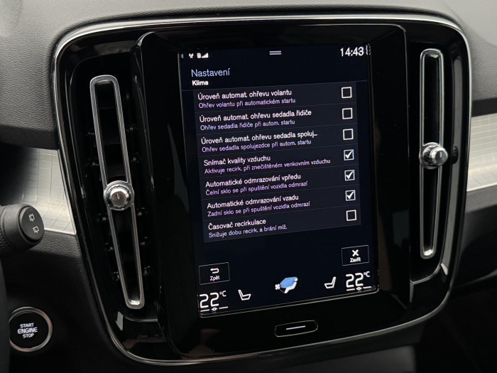 Volvo XC40 T2 MOMENTUM PRO REZERVACE 1.5 Momentum