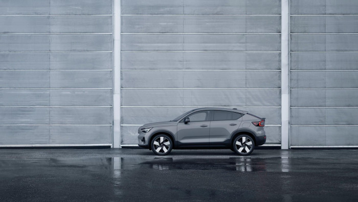 Volvo EC40 PURE ELECTRIC TWIN PLUS