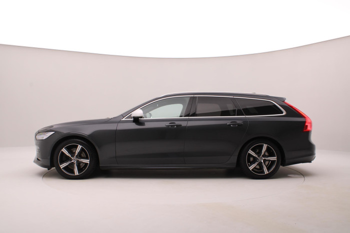 Volvo V90 D5 AWD R-DESIGN REZERVACE 2.0 d