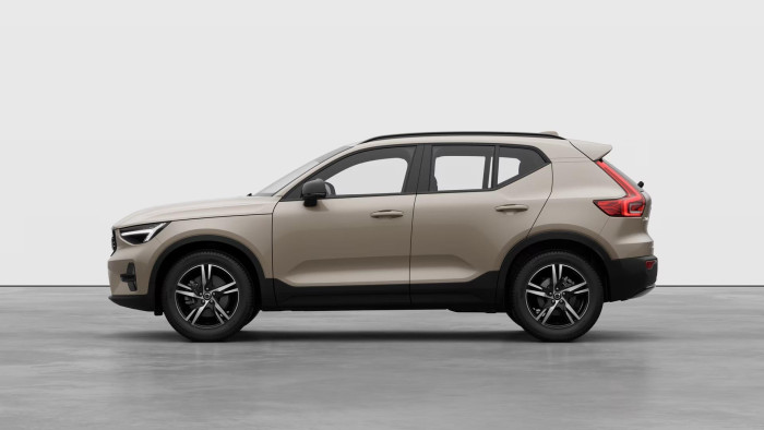 Volvo XC40 B3 AUT DARK PLUS