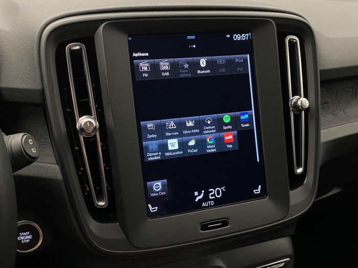 Volvo XC40 T2 CORE NAVIGACE 1.maj
