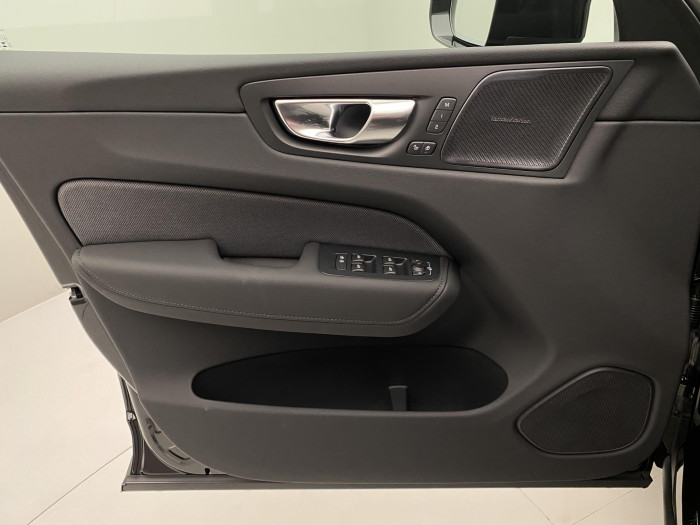 Volvo XC60 B5 AWD AUT PLUS BLACK EDITION