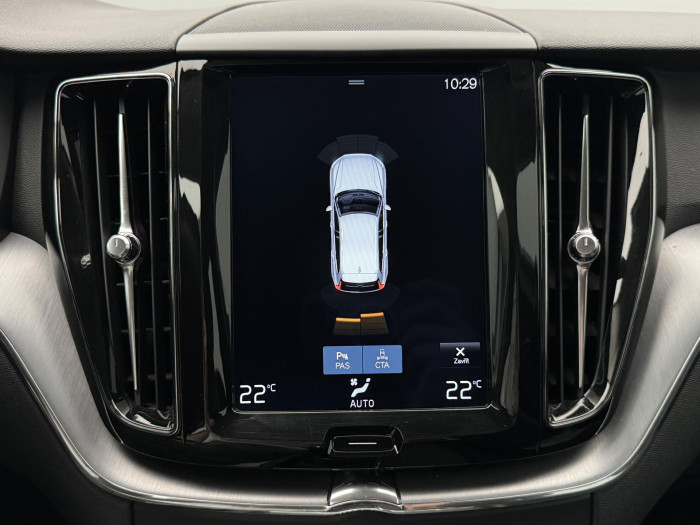 Volvo XC60 T5 MOMENTUM CZ 1.maj 2.0 Momentum