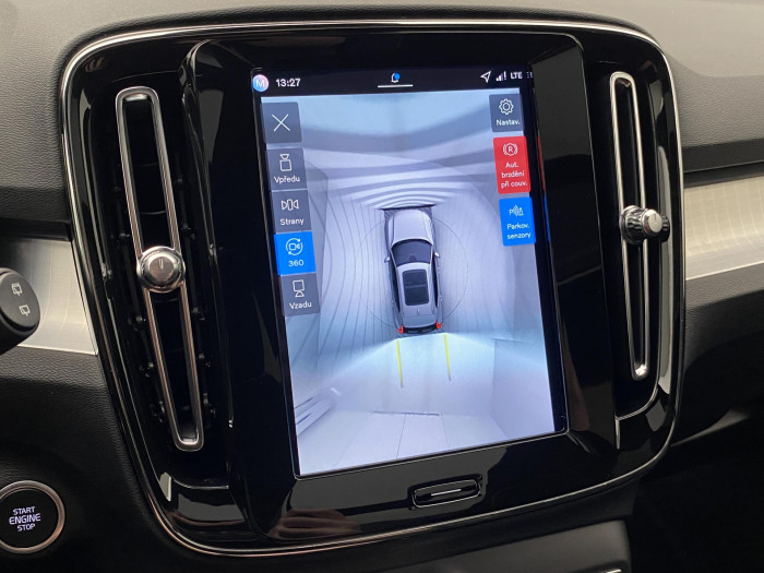 Volvo XC40 B3 AUT DARK PLUS