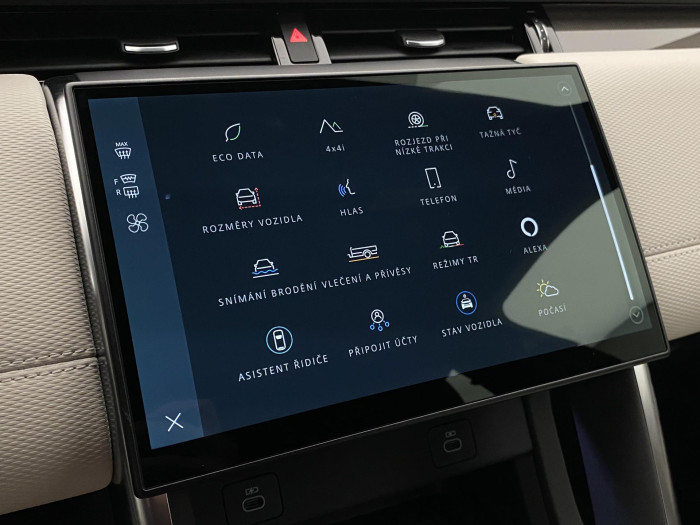 Land Rover Discovery Sport D200 DYNAMIC SE AWD REZERVACE 2.0 d Dynamic SE