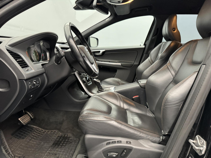 Volvo XC60 D5 AWD SUMMUM AUT 2.4 d Summum