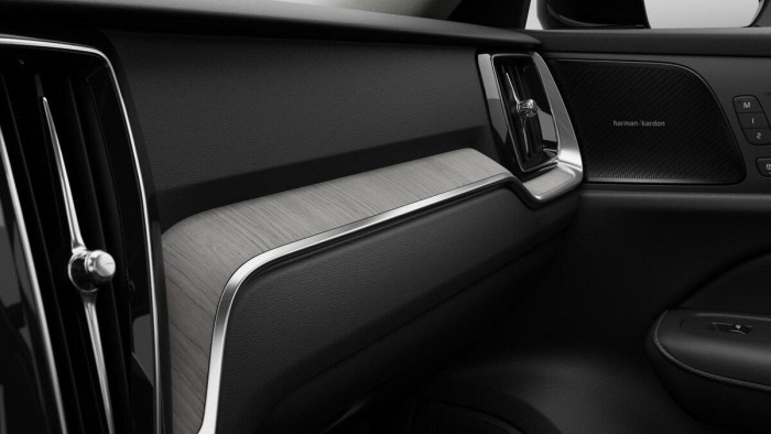 Volvo V60 B4 AUT DARK PLUS