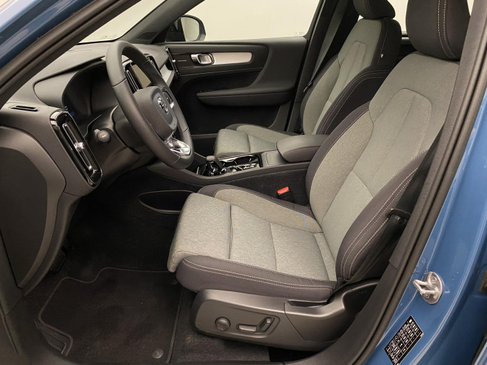 Volvo XC40 B5 AWD PLUS AUT CZ 1.maj