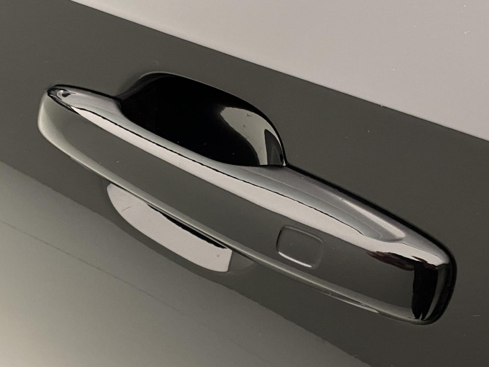 Volvo V90 T8 AWD Plug-in DARK ULTRA