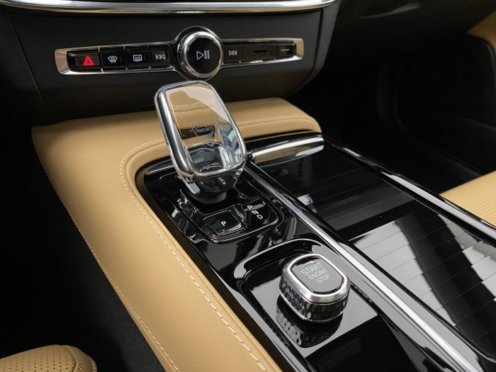 Volvo V90 T8 AWD Plug-in BRIGHT ULTRA