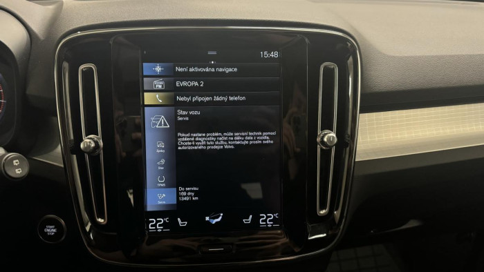 Volvo XC40 T4 AWD MOMENTUM AUT REZERVACE 2.0 Momentum