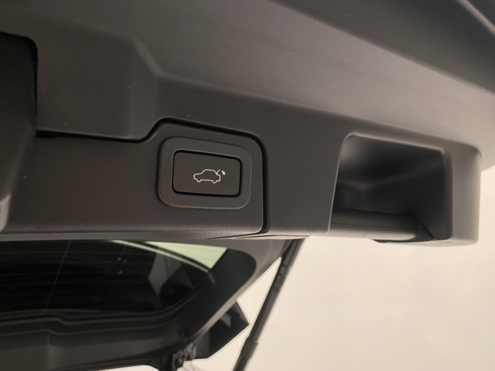 Land Rover Range Rover Evoque 2.0 Si4 HSE AWD REZERVACE