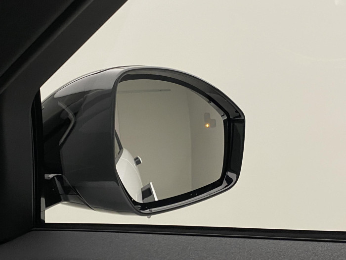 Land Rover Range Rover Evoque D200 R-DYNAMIC SE  AWD AUT 2.0 d Dynamic SE