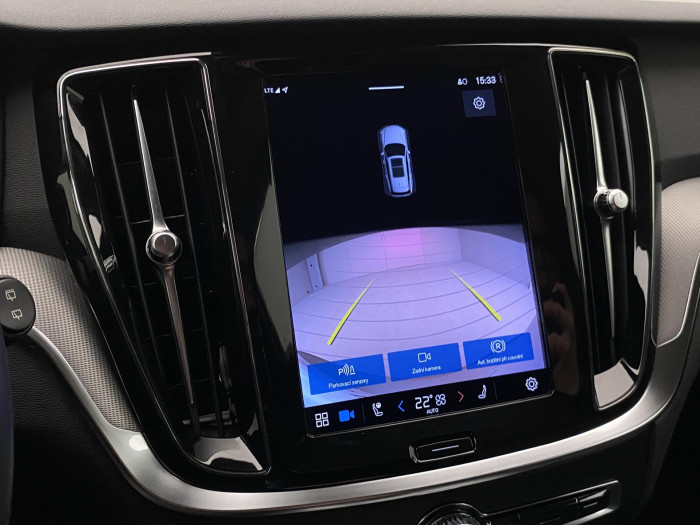 Volvo V60 B4 DARK PLUS AUT CZ