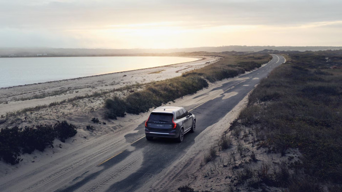 Volvo XC90 B5 AWD AUT BRIGHT PLUS 7míst