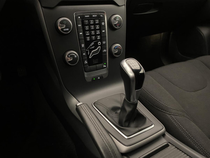 Volvo V40 D2 BLACK EDITION 1.maj. 2.0 d Edition