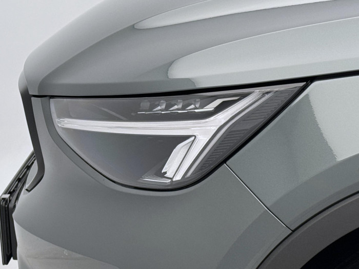 Volvo XC40 B3 AUT DARK PLUS