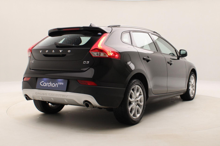 Volvo V40 CC D3 MOMENTUM AUT NAVIGACE 2.0 d CC CC Momentum