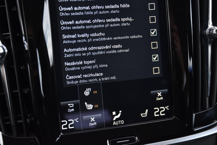 Volvo V90 D4 AWD MOMENTUM REZERVACE 2.0 d Momentum