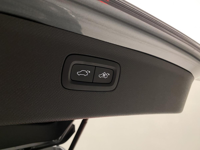 Volvo XC90 D5 AWD INSCRIPTION REZERVACE 2.0 d