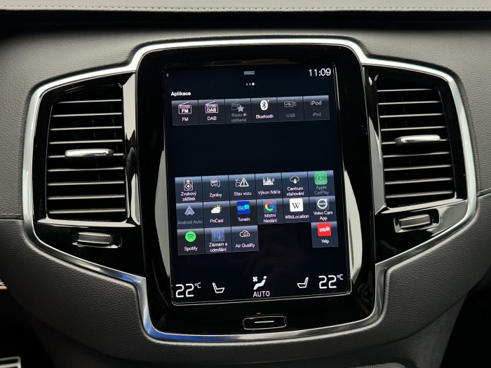 Volvo XC90 B6 AWD R-DESIGN CZ 7 míst
