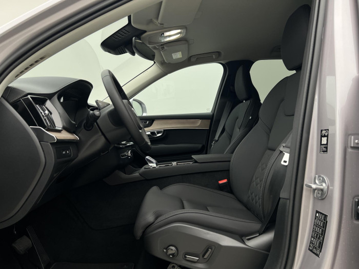Volvo XC90 T8 AWD RECHARGE BRIGHT PLUS