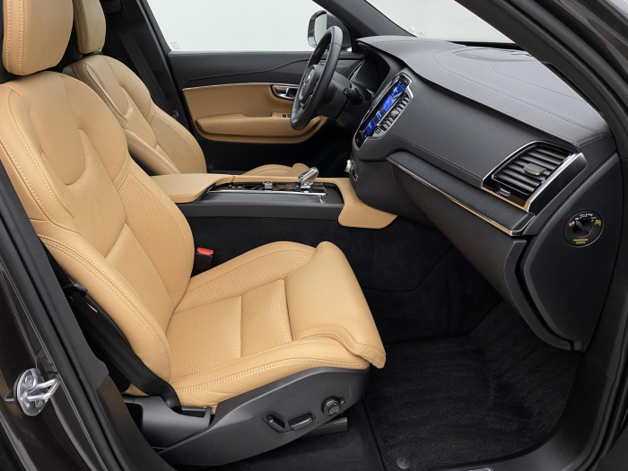 Volvo XC90 B6 AWD BRIGHT PLUS AUT CZ