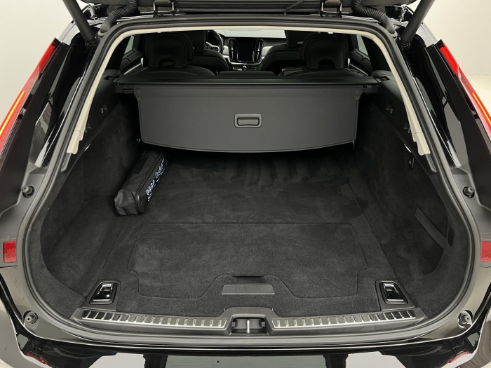 Volvo V90 T8 AWD RECHARGE ULTRA DARK AUT