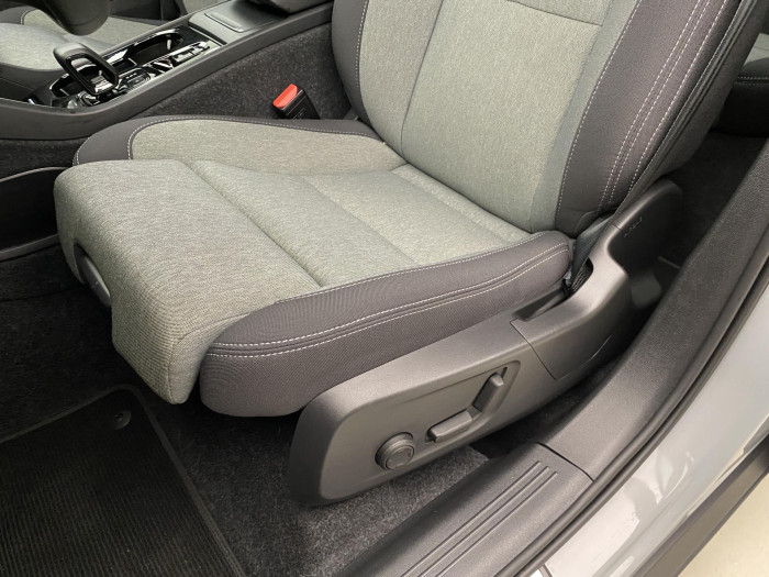 Volvo XC40 B3 DARK PLUS AUT CZ